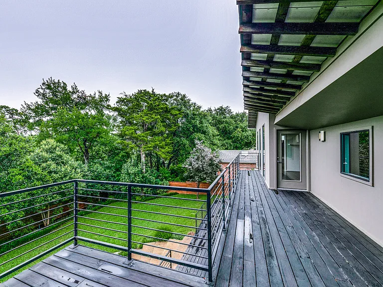 919 Knott Pl — Photo 15