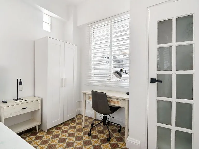 Cond EL Koury 656 Calle Figueroa — Photo 17