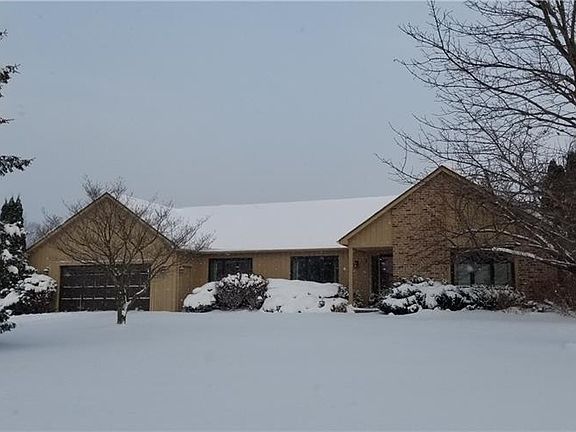 3rd image of 3 Dovehill Cir