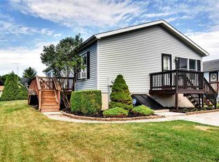 69 Fawn Ave, New Oxford, PA 17350