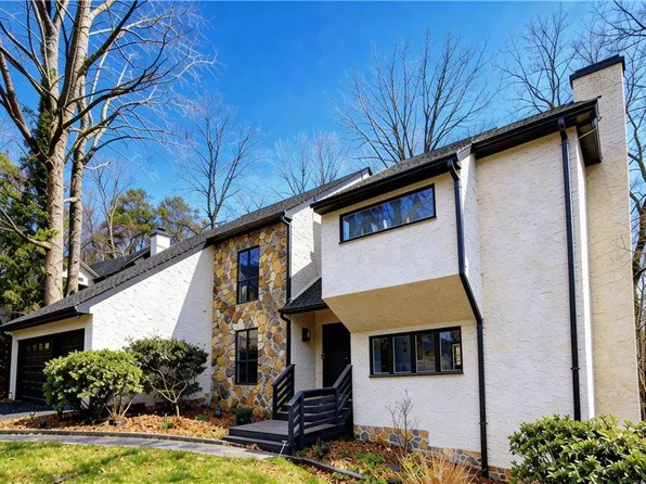 93 Skyland Dr, Roswell, GA 30075