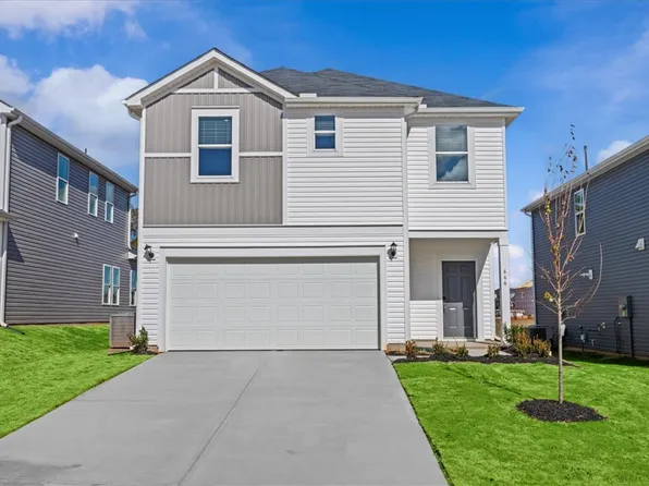 668 Cozy Bluff Rd, Spartanburg, SC 29301