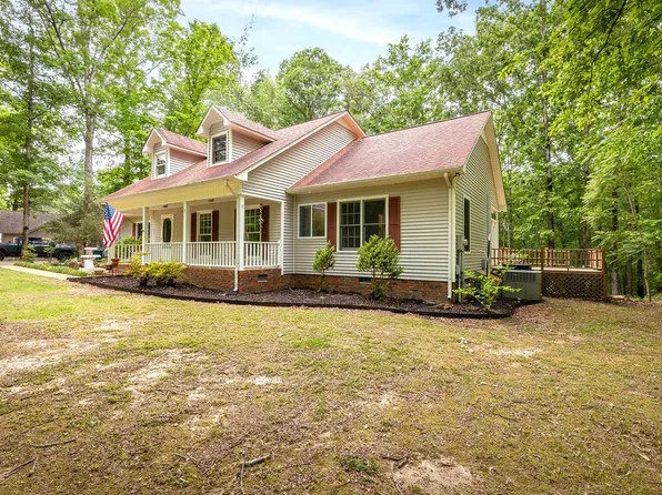 979 Paige Dr, Lawrenceburg, TN 38464