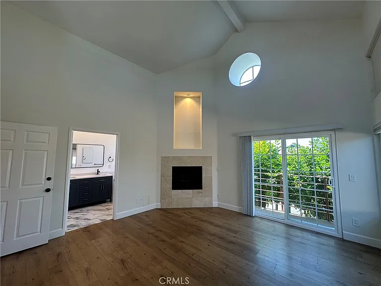 13508 Moorpark St #2 — Photo 43