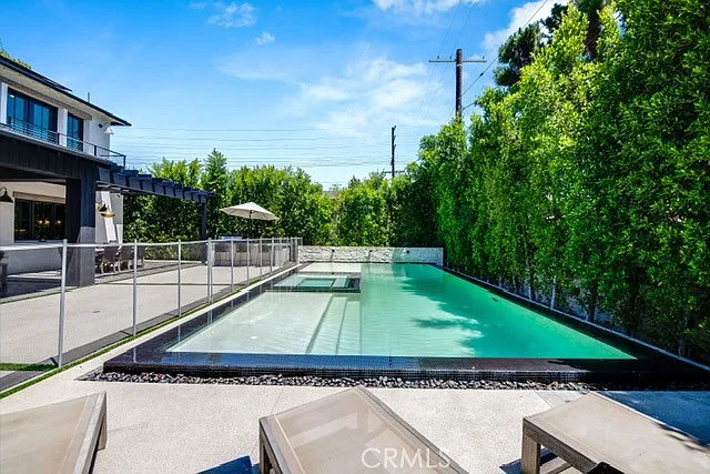 5150 Beeman Ave — Photo 53