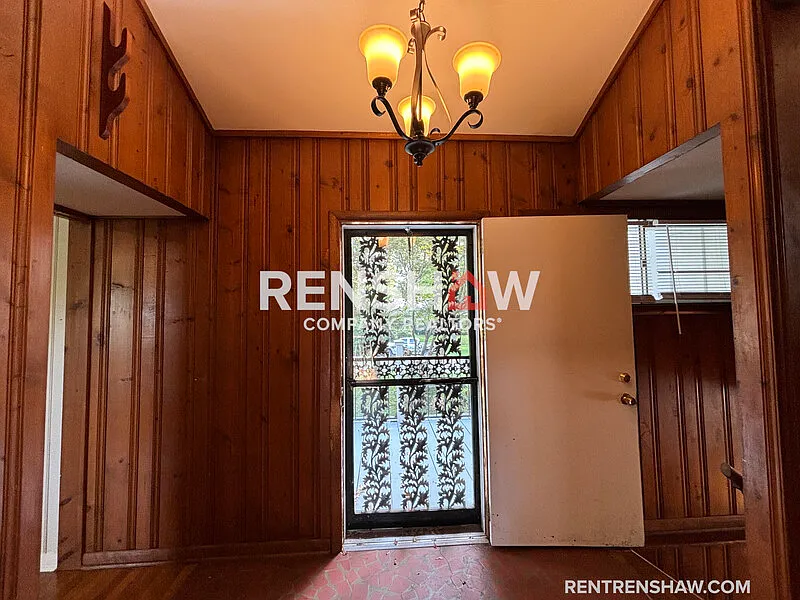 3 bed, 2.0 bath, 1441 sqft, $1,375 — Photo 3