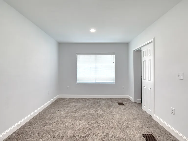 130 Harrison Rd — Photo 25