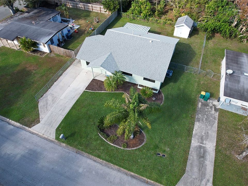 1st image of 2646 Burns Ave