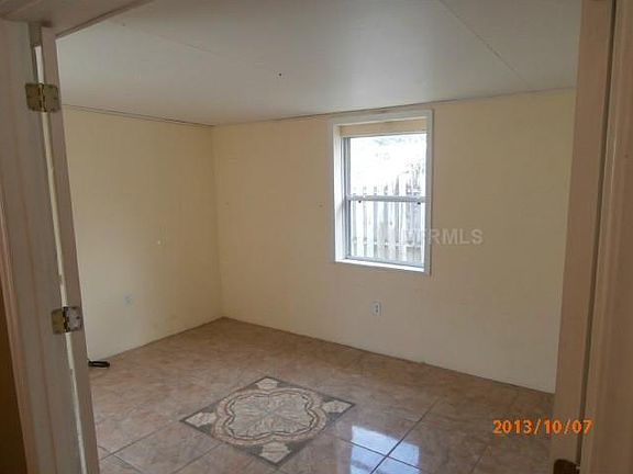 3rd image of 3953 13th Ave N