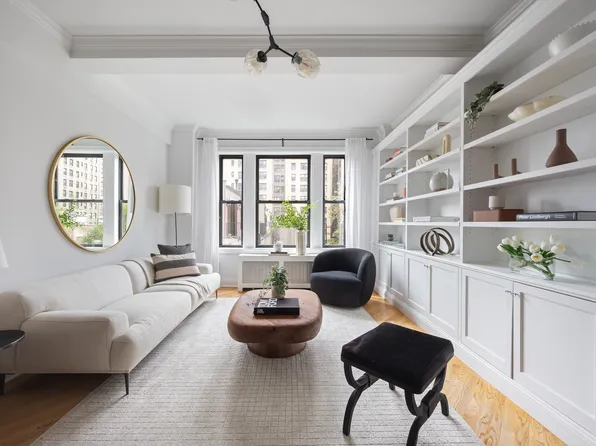 825 West End Avenue 7G image 3 of 14