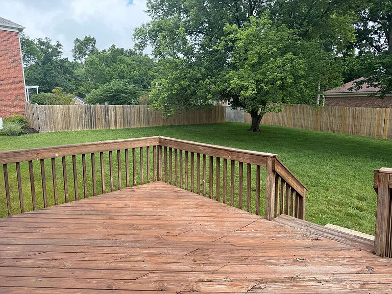 7033 Northridge Dr — Photo 24