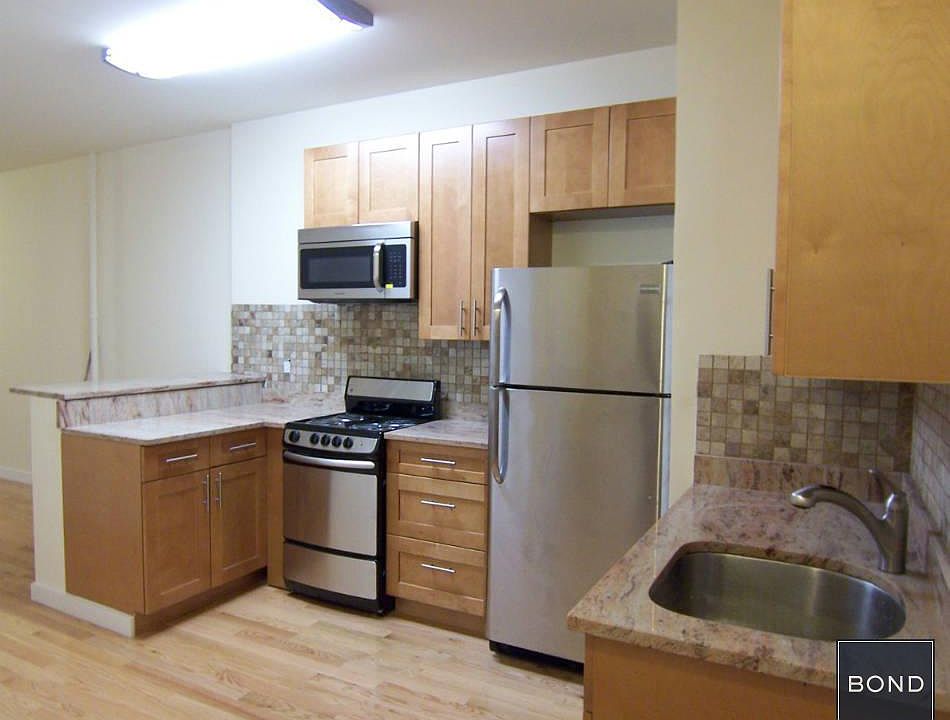1st image of 1458 2nd Ave APT 4N
