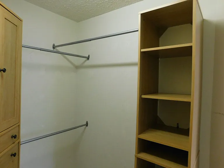 302 Jacqueline Dr — Photo 20