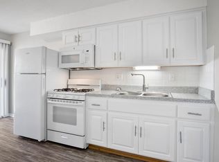 Hillside Apartments, Excelsior Springs, MO 64024