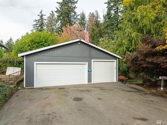 2nd image of 5803 36th Ave E