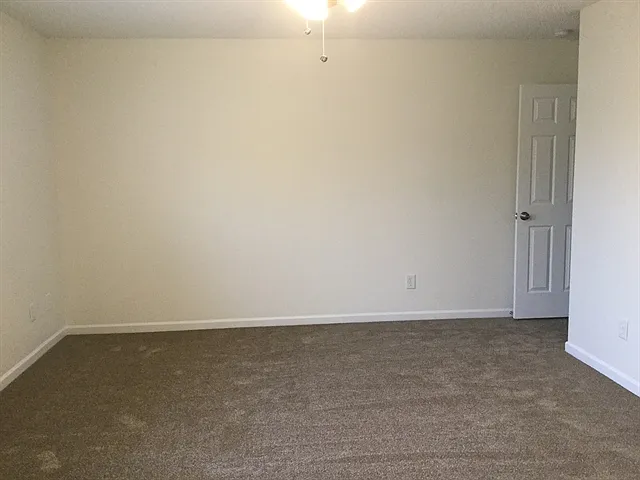1308 Crestfield Dr — Photo 11