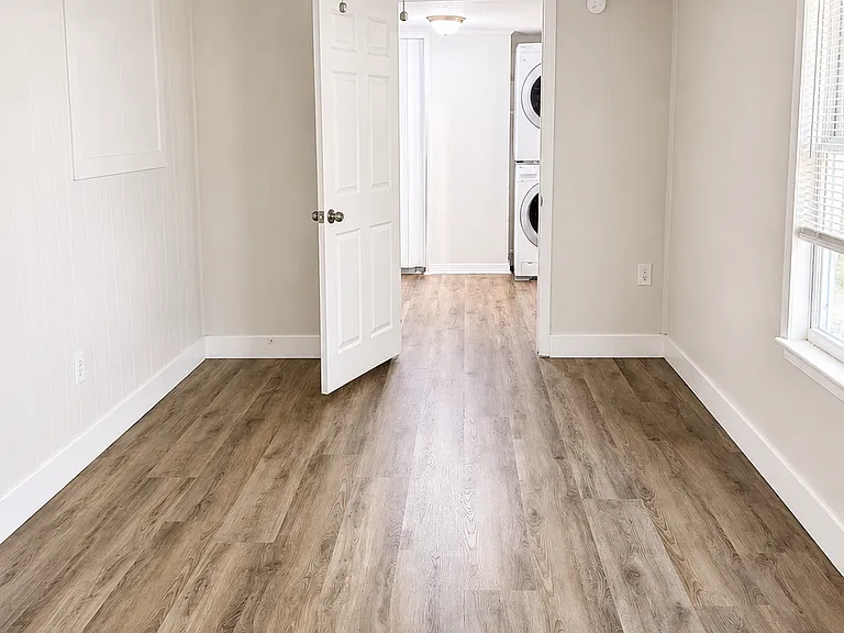 230 N Holly Ave — Photo 19