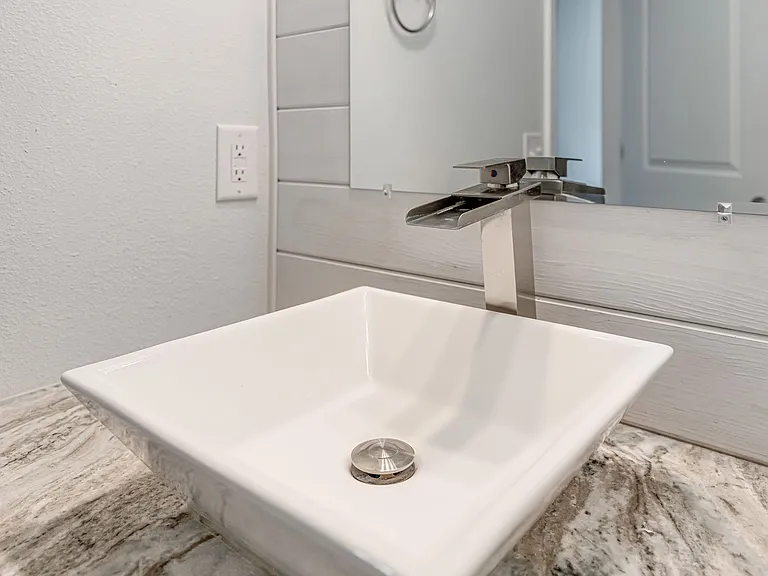 10008 Calle De Palencia — Photo 31