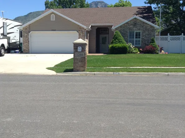 1246 N Georgia Ave, Harrisville, UT 84404