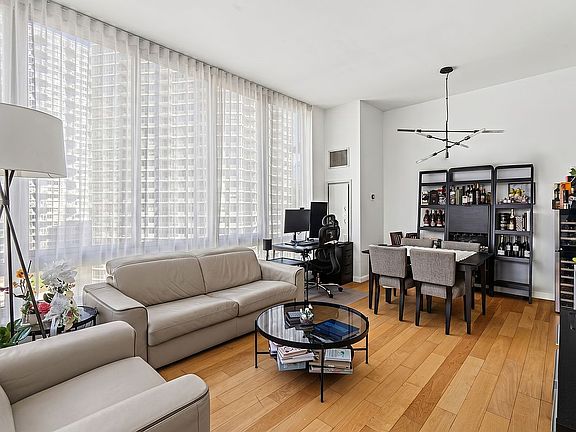 3rd image of 4630 Center Blvd APT 1503