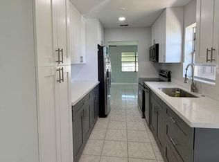 7257 Pine Park Dr N, Lake Worth, FL 33467