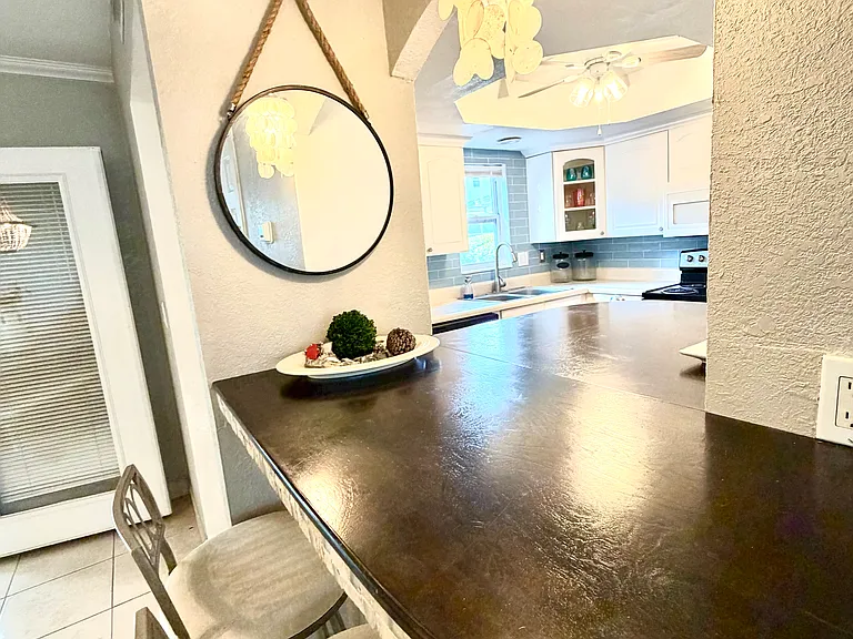 695 A1a N #133 — Photo 11