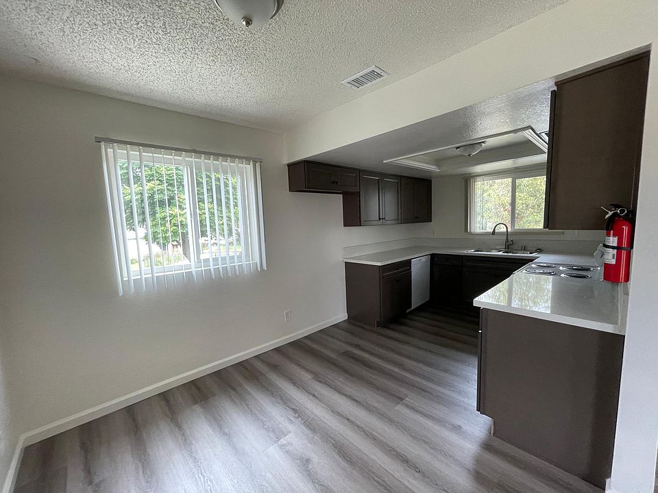 1st image of 2294 Kendall Dr #E3