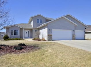 1920 Prairie Ave, Faribault, MN 55021
