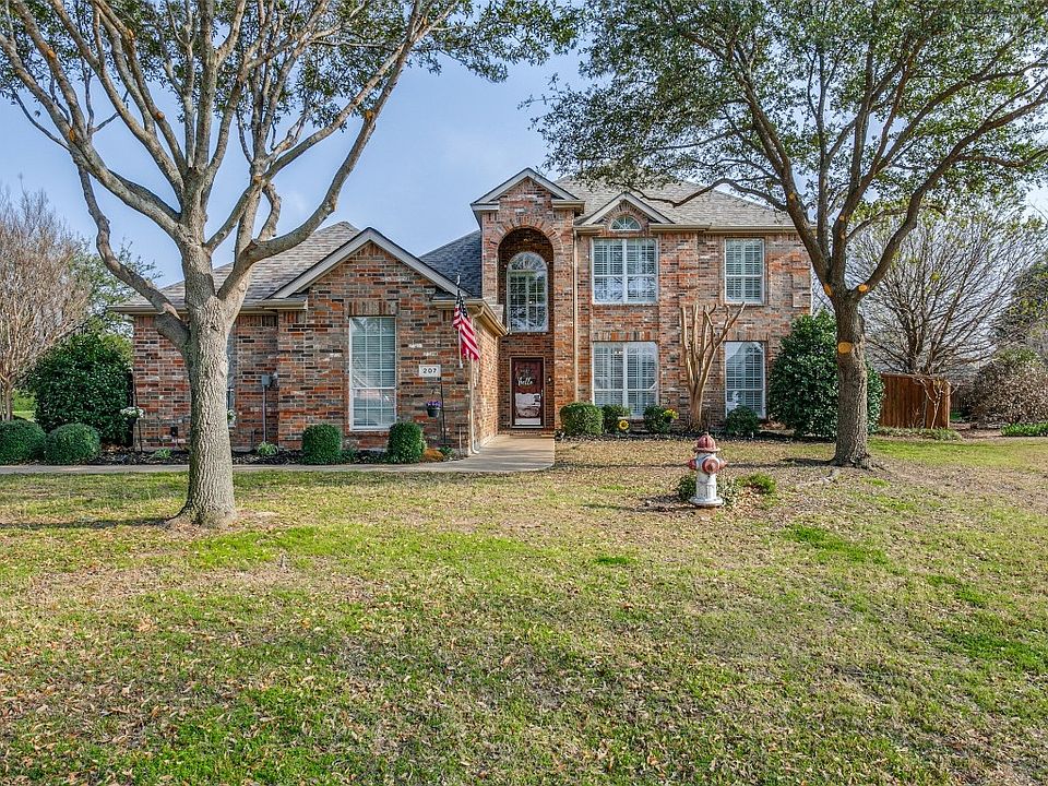 1st image of 207 Golden Meadow Dr