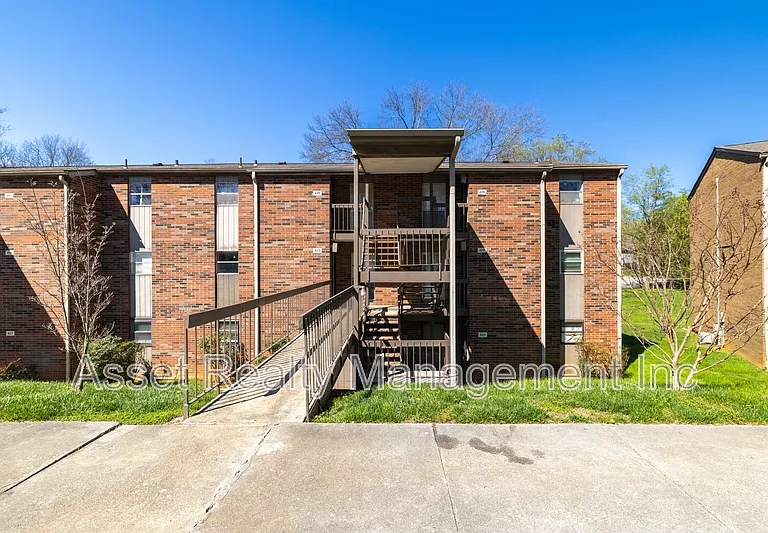 431 Canberra Dr #431 — Photo 2