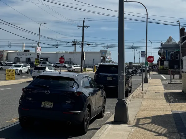 29 Hancock Ave Floor 1, Seaside Heights, NJ 08751