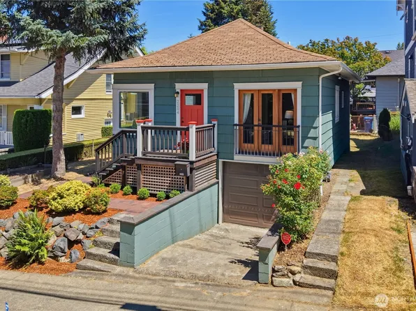 2204 3rd Avenue W, Seattle, WA 98119