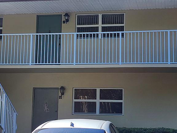 2nd image of 151 Cape Shores Cir APT G