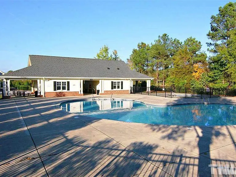 108 Linden Park Ln — Photo 16