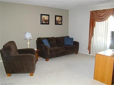4th image of 16247 Heather Ln Unit D2