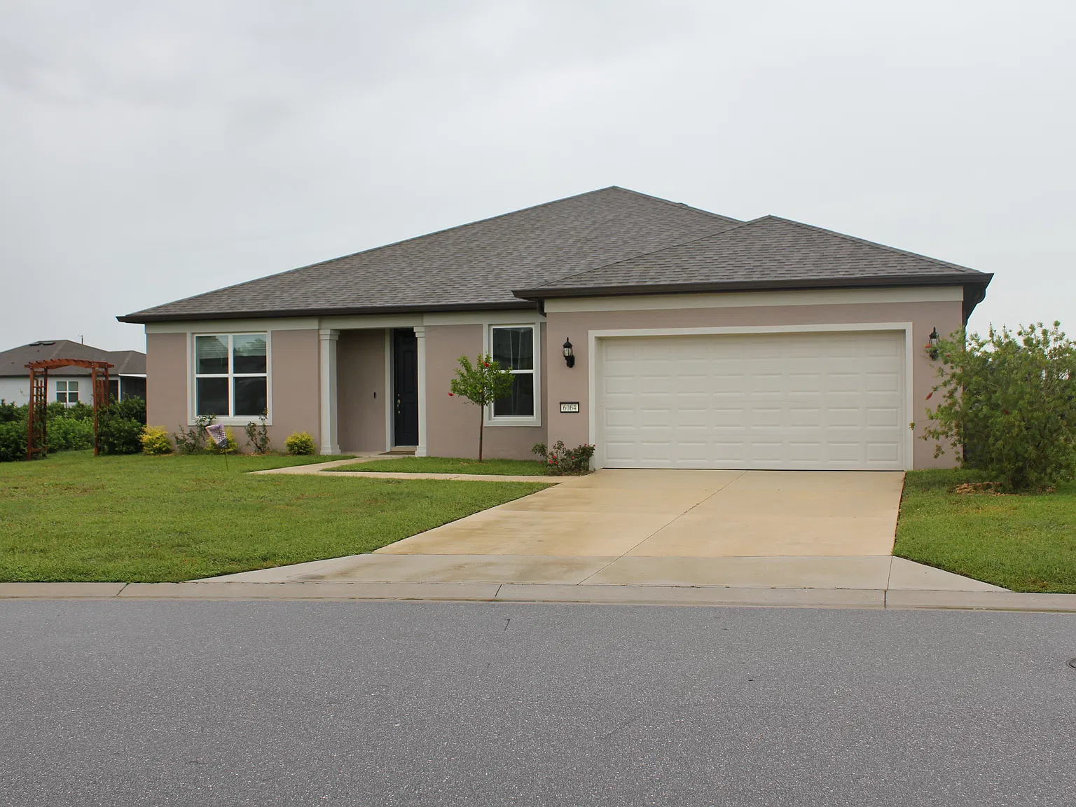 2 bed, 2.5 bath, 2268 sqft, $2,500 — Photo 3