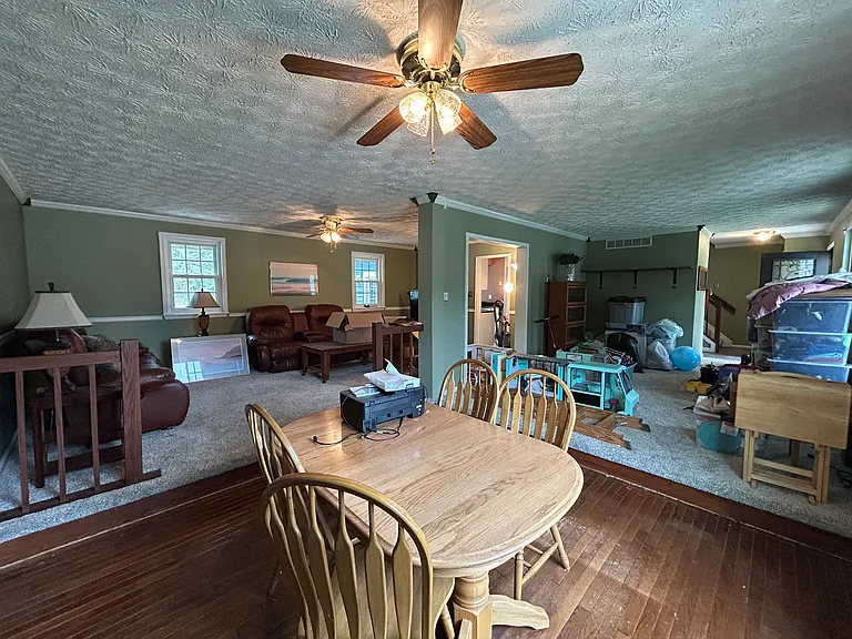 215 Hitching Post Dr — Photo 6
