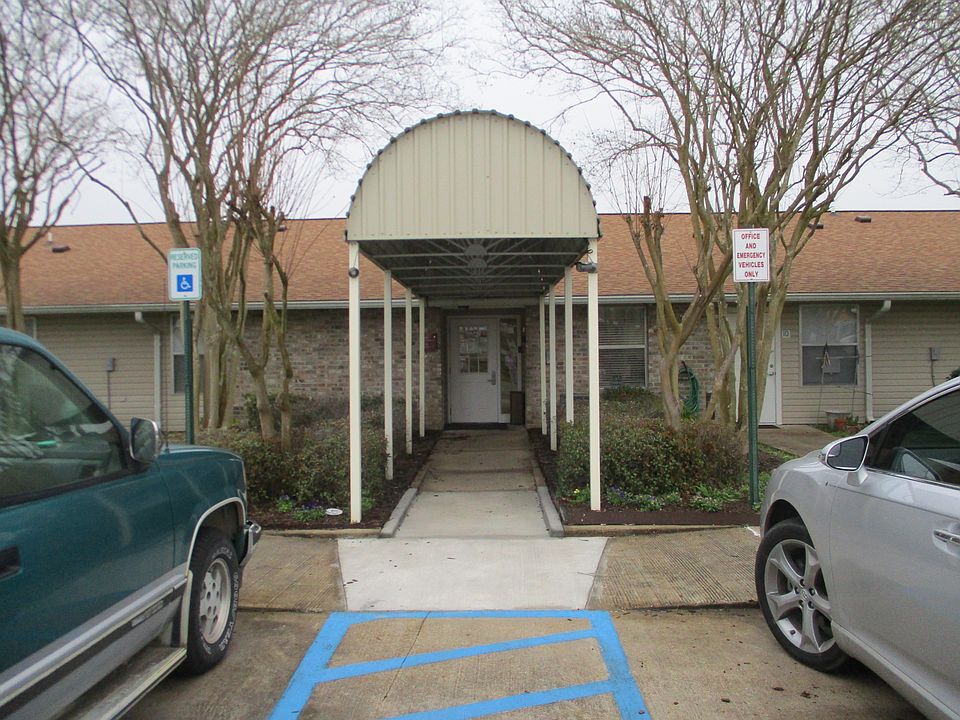 Parkview Village Apartments - 933 N Reed St Ville Platte LA | Zillow