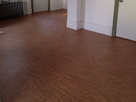 New Vinyl Floor in Kitchen