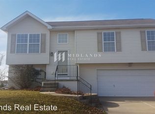 8108 S 158th St, Omaha, NE 68136