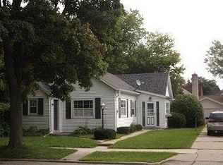 835 N 9th St, Manitowoc, WI 54220