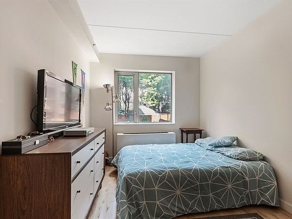 5th image of 1810 3rd Ave APT A3a