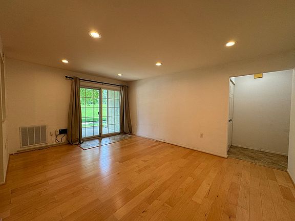 4th image of 7755 New Providence Dr APT 57H
