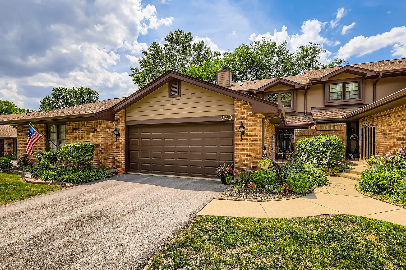 940 Indian Boundary Dr photo 1