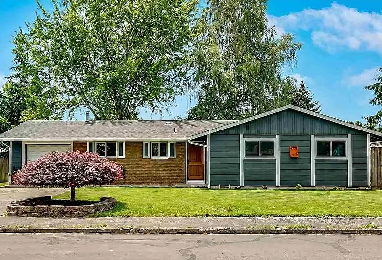 4752 Babcock Way SE — Photo 1