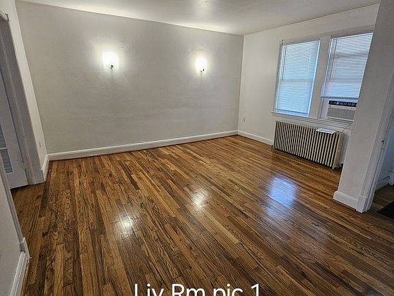 4th image of 21 Shady Nook Ave APT 1