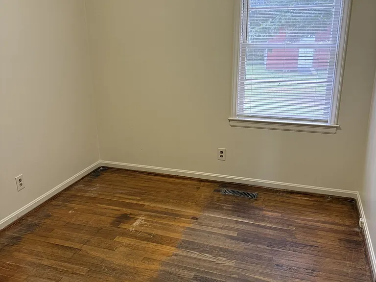 6110 Anne St — Photo 4