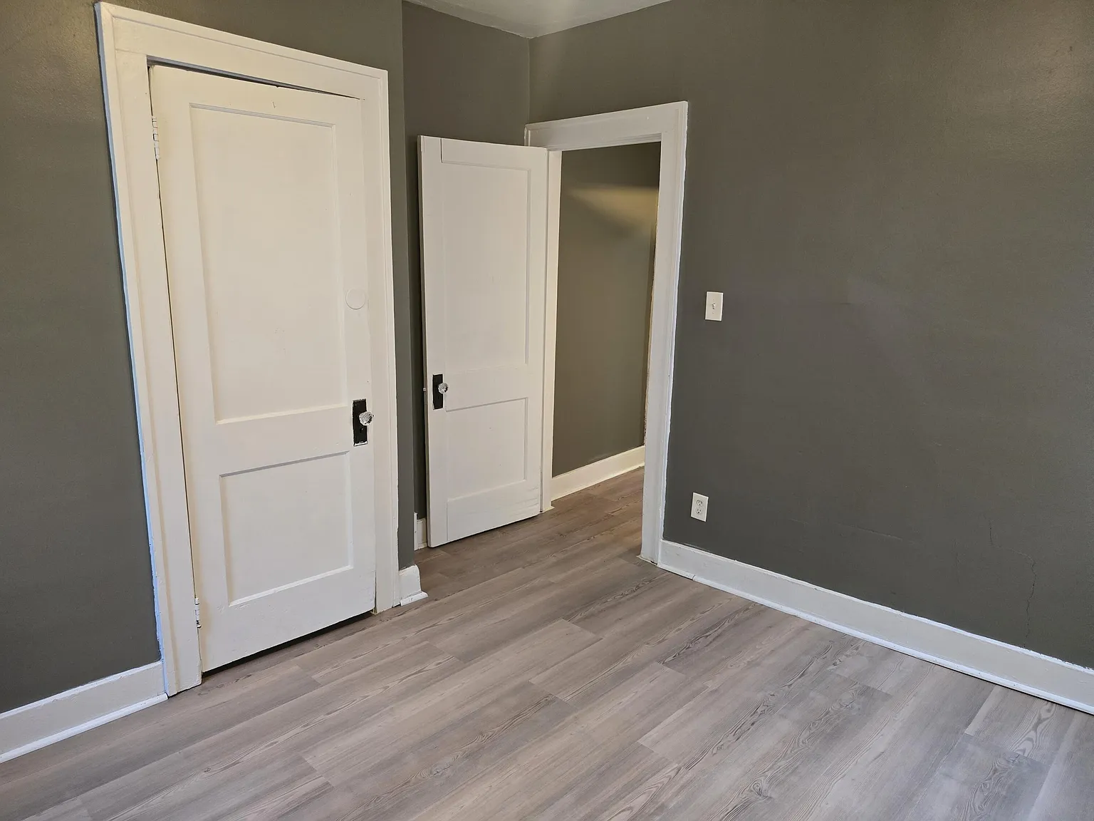 2 bed, 1.0 bath, 1008 sqft, $1,050 — Photo 4