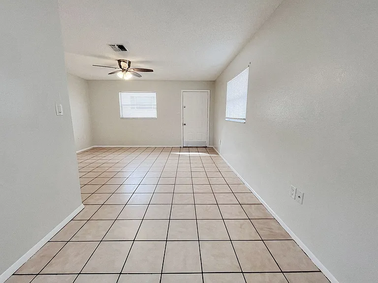 5723 Silver Spur Dr — Photo 6