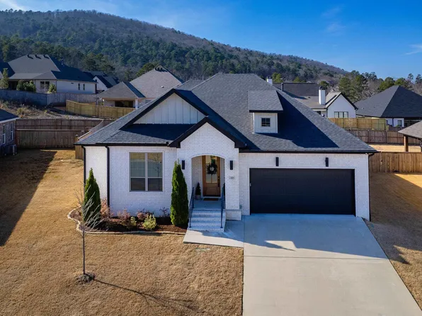 27 Corlay Dr, Little Rock, AR 72223